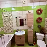 Old Town Riverside Antique Gallery Self Check-in Apartment *