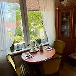 Old Town Riverside Antique Gallery Self Check-in Apartment *