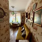 Old Town Riverside Antique Gallery Self Check-in