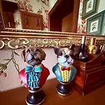 Old Town Riverside Antique Gallery Self Check-in Apartment *