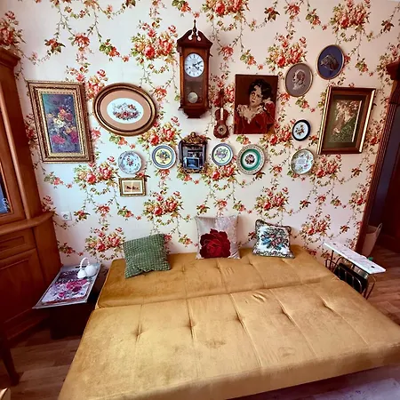 Old Town Riverside Antique Gallery Self Check-in דירה
