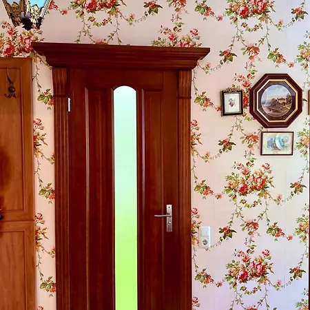 Old Town Riverside Antique Gallery Self Check-in