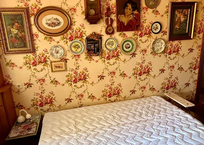 Old Town Riverside Antique Gallery Self Check-in