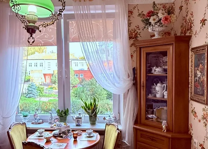 Old Town Riverside Antique Gallery Self Check-in Klaipėda